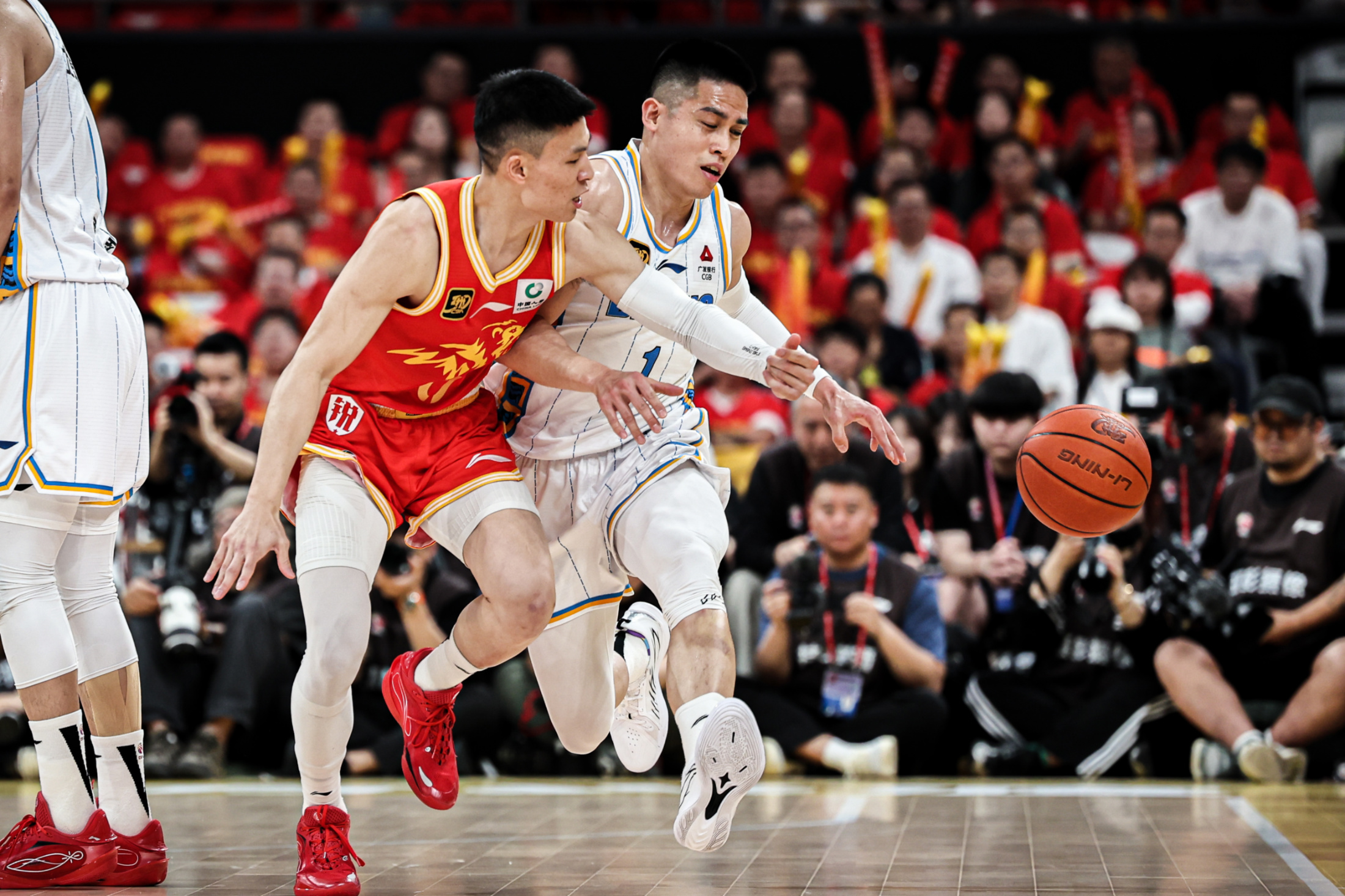 广厦男篮训练开放日，今晨豪取连胜引欢呼，CBA常规赛在即，数据趋势出现新变化的简单介绍