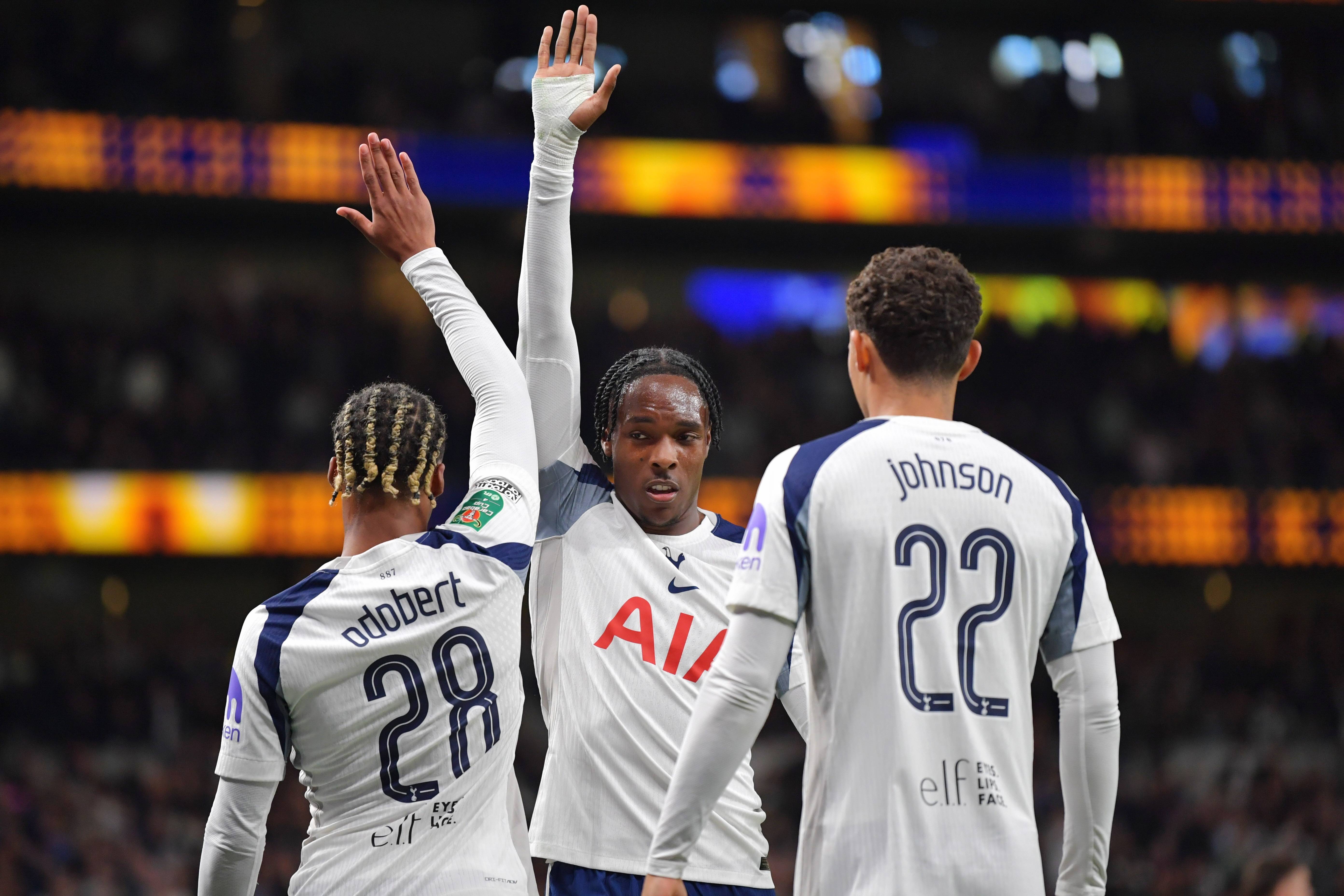 包含芝加哥公牛迎欧超杯关键赛,窗口期远射贴柱,气氛紧张,控场能力受关注的词条 包含芝加哥公牛迎欧超杯关键赛,窗口期远射贴柱,气氛紧张,控场能力受关注的词条